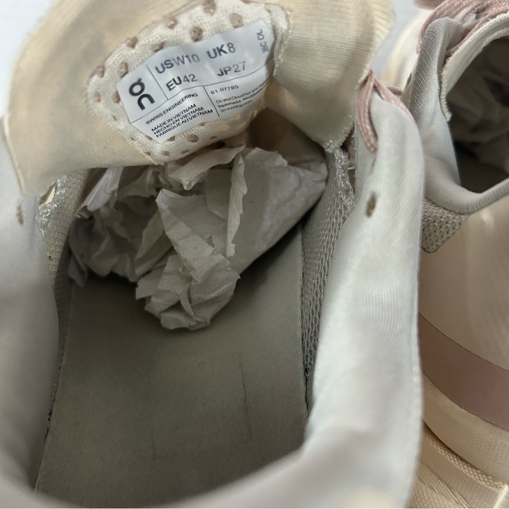 On Running Cloudmonster Moon Fawn Women Size 10 - Picture 5 of 10